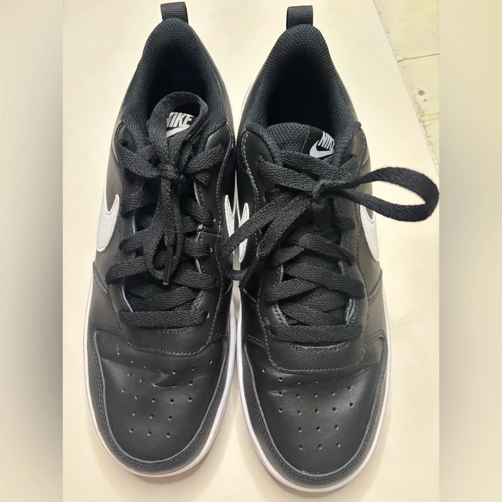 Nike Court Borough Low 2 Sneakers Black White Size Youth 7 Womens 8.5 Mens 7